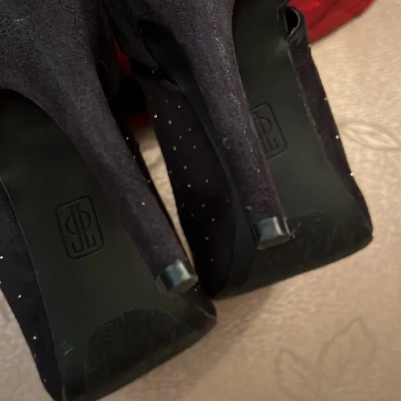 Sparkling and beautiful by Jennifer Lopez. - Picture 10 of 11